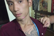 Lên cơn nghiện, nam thanh niên cầm dao kề cổ người phụ nữ cướp xe máy