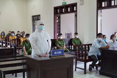 Đoạt mạng giám đốc công ty rồi cởi quần nạn nhân để làm nhục