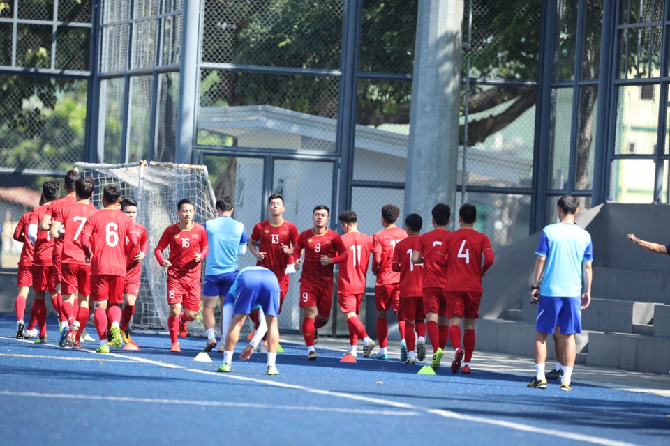 An ninh bảo vệ nghiêm ngặt, thầy Park tính kế chờ đấu U22 Lào - 5 An ninh bảo vệ nghiêm ngặt, thầy Park tính kế chờ đấu U22 Lào - 5