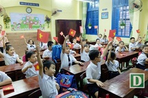 “Cô giáo con hiền lắm”