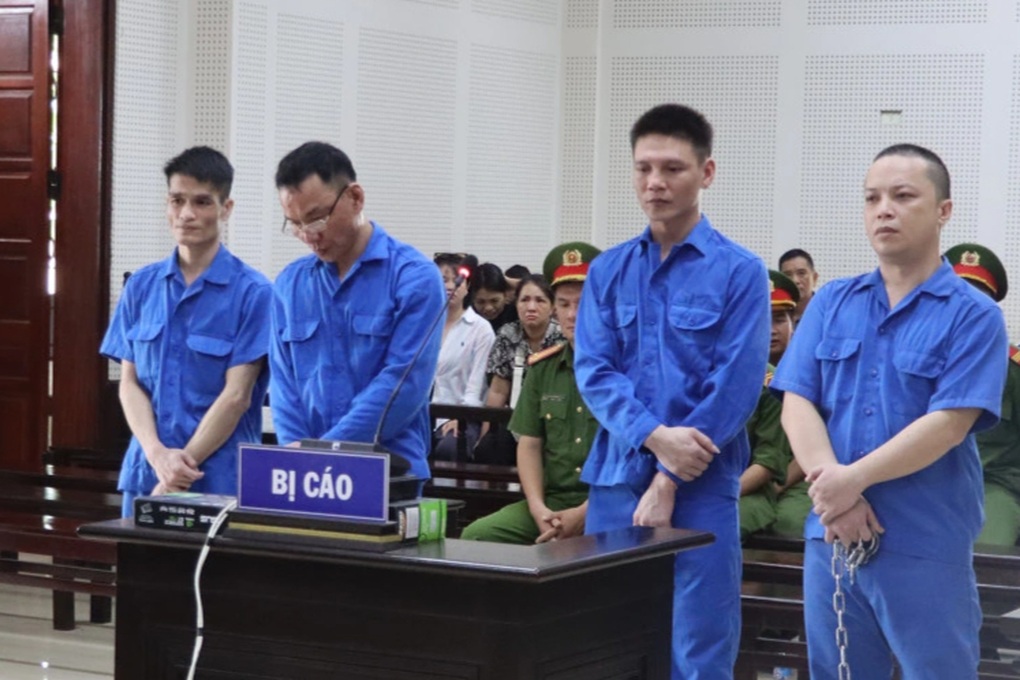 Tuyên án 4 bị cáo buôn bán gần 700 gram ma túy - 1 Tuyên án 4 bị cáo buôn bán gần 700 gram ma túy