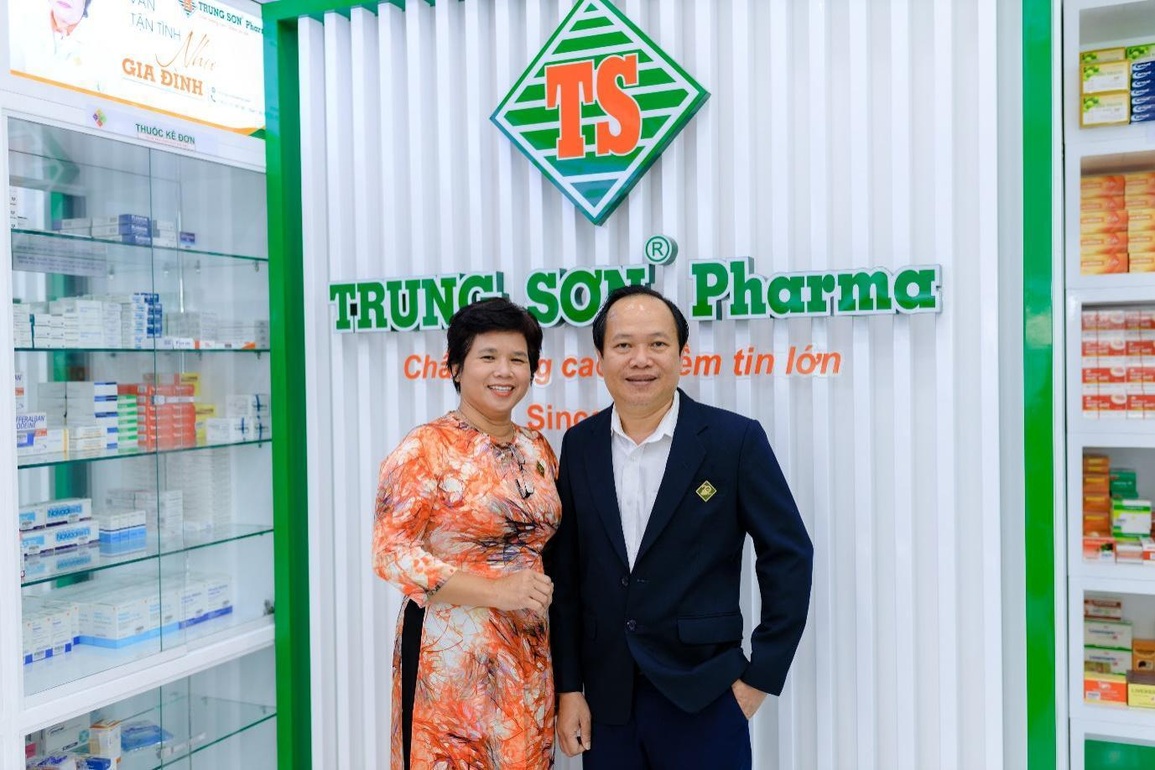 Trung Sơn Pharma mừng nhà thuốc thứ 100 của hệ thống tại Mekong - 2 Trung Sơn Pharma mừng nhà thuốc thứ 100 của hệ thống tại Mekong - 2