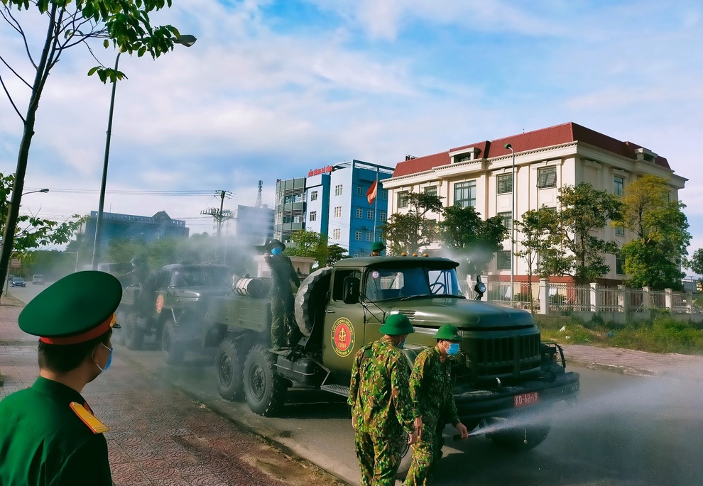Giãn cách xã hội toàn thành phố Hà Tĩnh từ 12h hôm nay - 9 Giãn cách xã hội toàn thành phố Hà Tĩnh từ 12h hôm nay - 9
