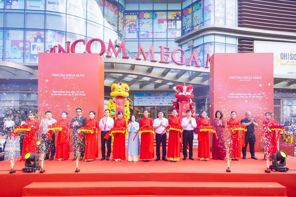 Khai trương Vincom Mega Mall Royal Island tại Vũ Yên, Hải Phòng - 1 Khai trương Vincom Mega Mall Royal Island tại Vũ Yên, Hải Phòng - 1