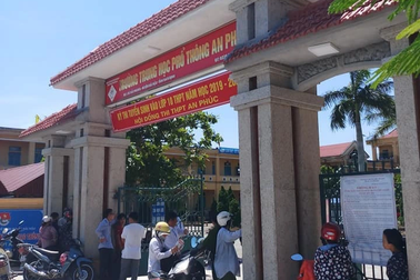 Vụ học sinh lớp 11 bị đâm tử vong: Bi kịch từ lời nói xấu trên Facebook