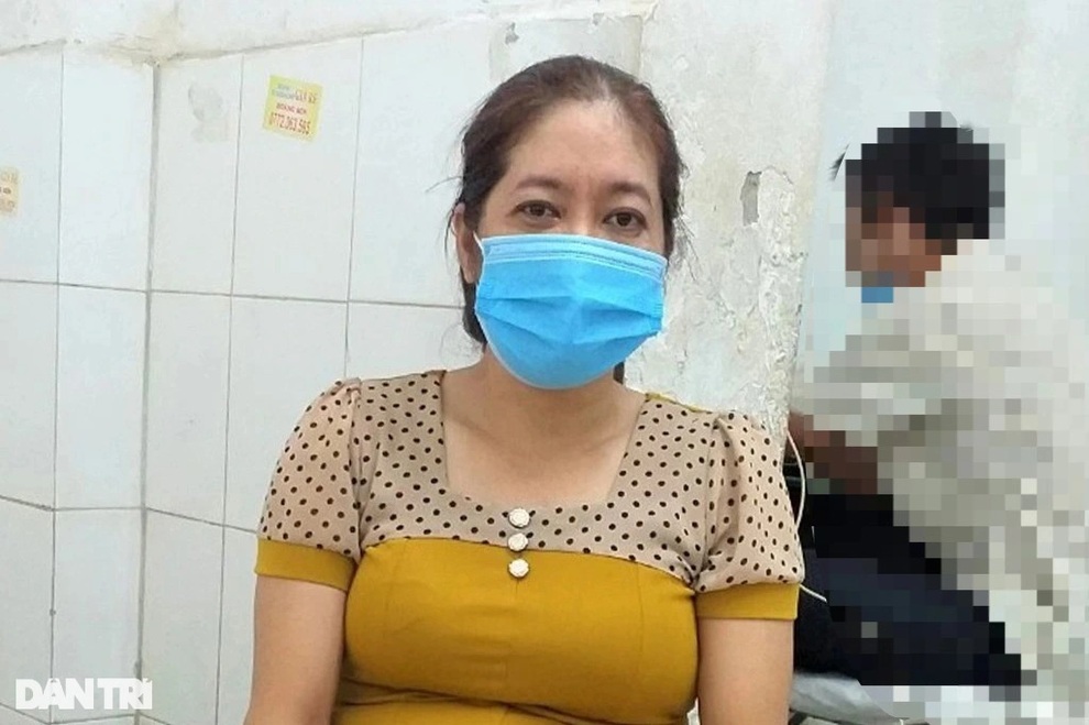 Thương cậu học trò mồ côi cha, mẹ bị ung thư, chăm bà ngoại nằm liệt giường - 3 Thương cậu học trò mồ côi cha, mẹ bị ung thư, chăm bà ngoại nằm liệt giường - 3
