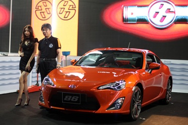 Mẫu xe thể thao FT-86 chính thức ra mắt tại Việt Nam