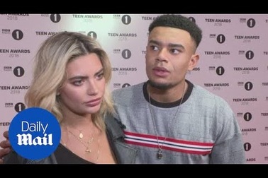 Megan Barton Hanson bên bạn trai cũ