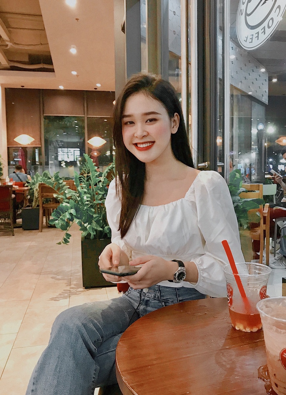 Á khôi Sinh viên Việt Nam tươi xinh trong màu áo Đoàn khi đi bầu cử - 9 Á khôi Sinh viên Việt Nam tươi xinh trong màu áo Đoàn khi đi bầu cử - 9