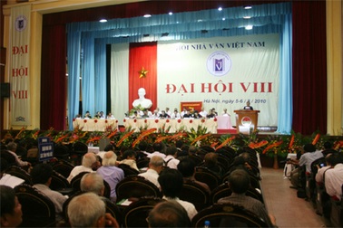 Nhà thơ Hữu Thỉnh đắc cử Chủ tịch Hội Nhà văn Việt Nam