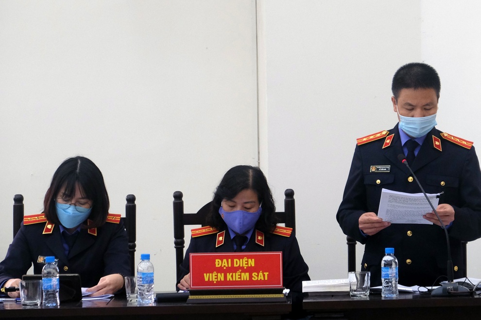 Xem xét trách nhiệm hai nguyên Tổng Giám đốc VEC ở giai đoạn 2 vụ án - 2 Xem xét trách nhiệm hai nguyên Tổng Giám đốc VEC ở giai đoạn 2 vụ án - 2
