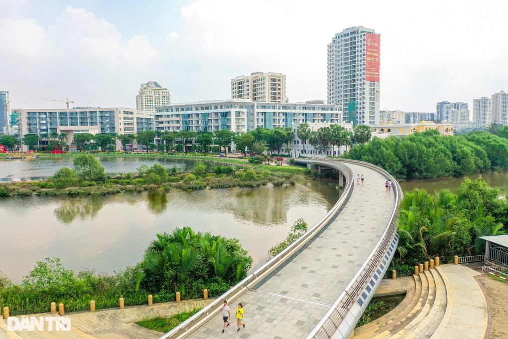 Không gian sống đắt giá bên những cung đường hoa ngày Tết - 10 Không gian sống đắt giá bên những cung đường hoa ngày Tết - 10