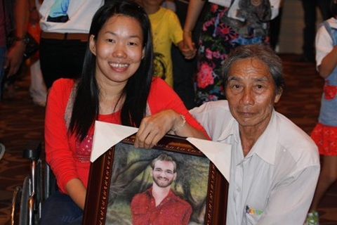 Người dân TPHCM hồ hởi đón chào Nick Vujicic 