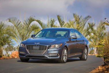 Hyundai xác nhận sẽ làm xe Genesis chạy điện