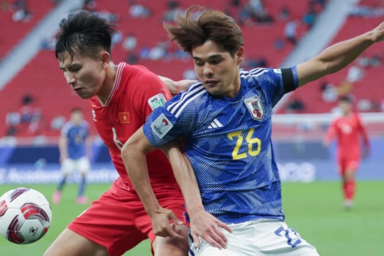 日本人選手緊急逮捕 - 2