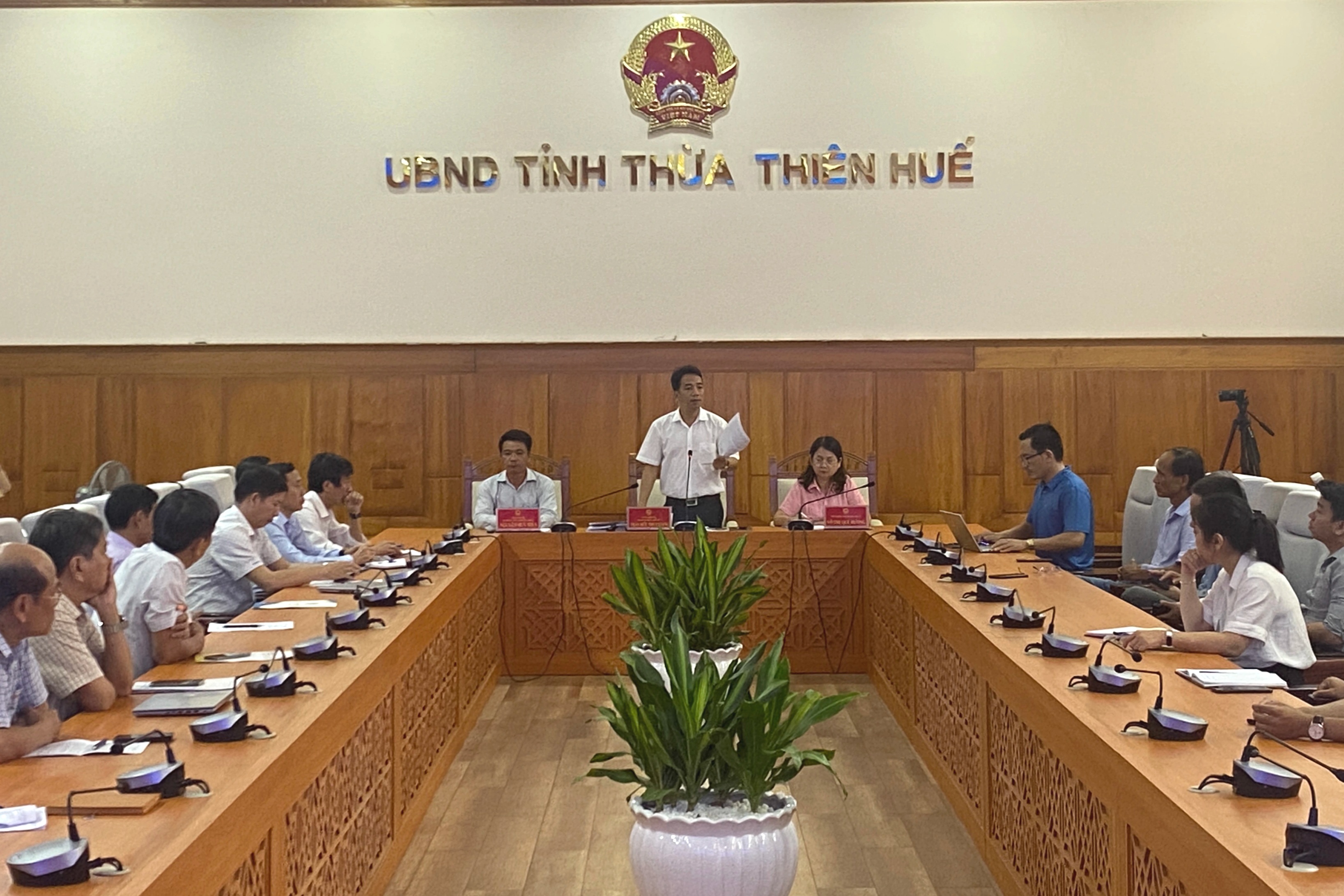 Examen pentru funcția publică în Thua Thien Hue: Nici măcar președintele provinciei nu poate interveni - 1 Thi công chức ở Thừa Thiên Huế: Chủ tịch tỉnh cũng không thể can thiệp được - 1