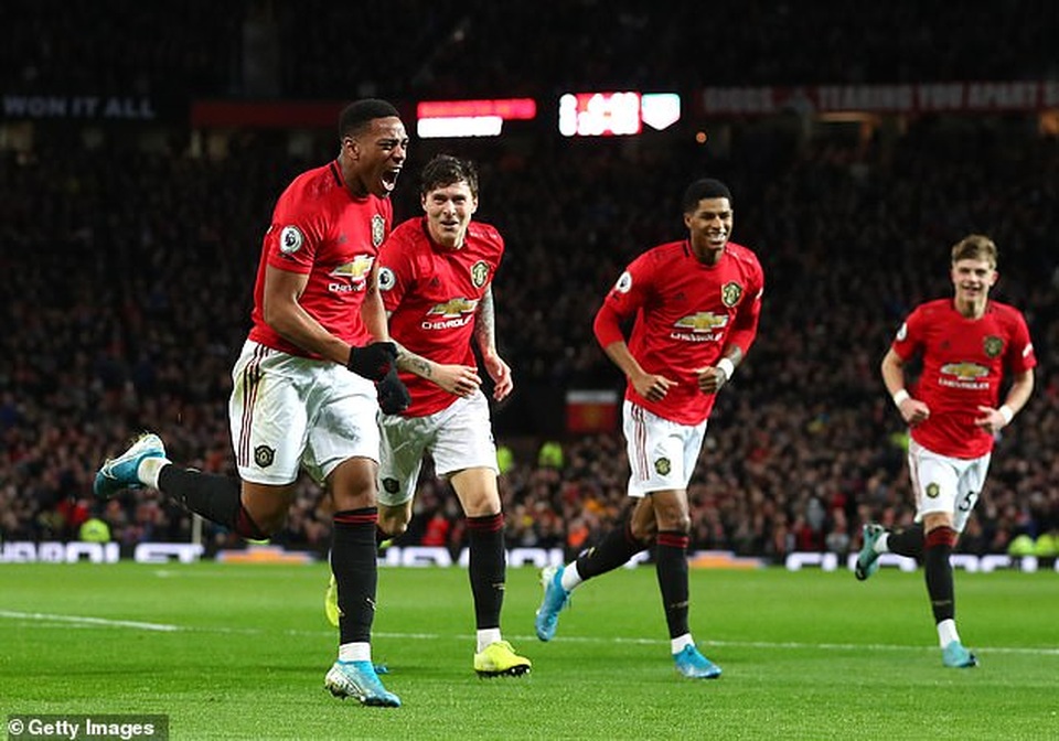 Premier League sẽ đóng cửa với khán giả? - 1 Premier League sẽ đóng cửa với khán giả? - 1