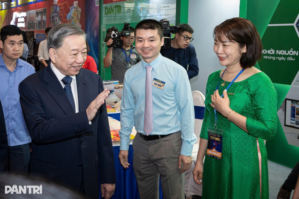 Tổng Bí thư Tô Lâm: Người làm báo hòa chung hơi thở, nhịp sống của nhân dân - 6 Tổng Bí thư Tô Lâm: Người làm báo hòa chung hơi thở, nhịp sống của nhân dân - 6