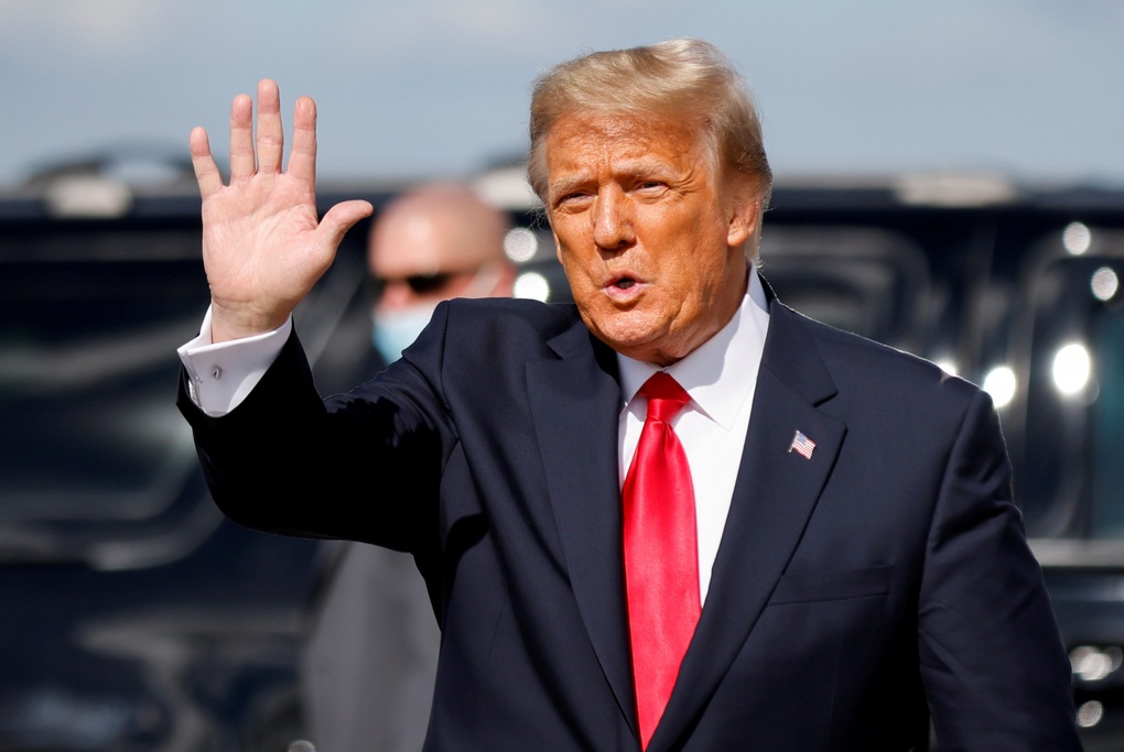 Ông Trump tìm cách lật ngược tình thế vụ FBI đột kích tư dinh - 1 Ông Trump tìm cách lật ngược tình thế vụ FBI đột kích tư dinh - 1