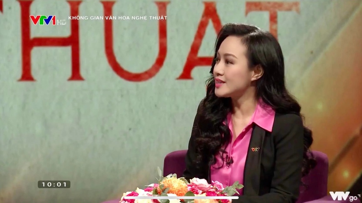 Cuộc sống mới của BTV Hoài Anh sau khi chia tay bản tin Thời sự 19h - 4 Cuộc sống mới của BTV Hoài Anh sau khi chia tay bản tin Thời sự 19h - 4