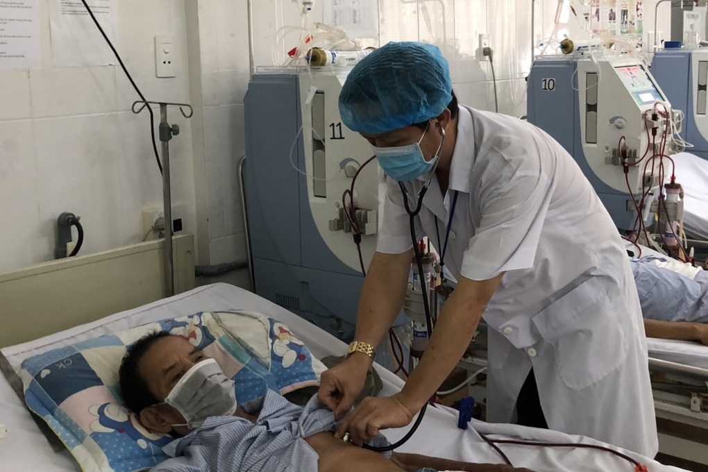 Cán bộ sợ sai khi đấu thầu, cơ sở y tế thiếu thuốc - 1 Cán bộ sợ sai khi đấu thầu, cơ sở y tế thiếu thuốc - 1