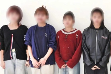 Nghe lời người lạ, 5 nữ sinh rủ nhau bỏ học đi làm thuê