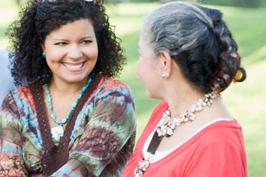 Mẹ chồng “bề trên” với mẹ đẻ 