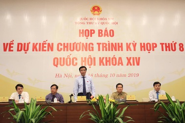 Đại biểu Quốc hội “dính” kỷ luật, sao lại cho thôi nhiệm vụ vì lý do… sức khoẻ?
