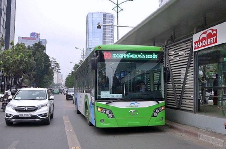 Hà Nội: Buýt nhanh BRT càng chạy càng lỗ sau 4 năm thí điểm - 1 Hà Nội: Buýt nhanh BRT càng chạy càng lỗ sau 4 năm thí điểm - 1