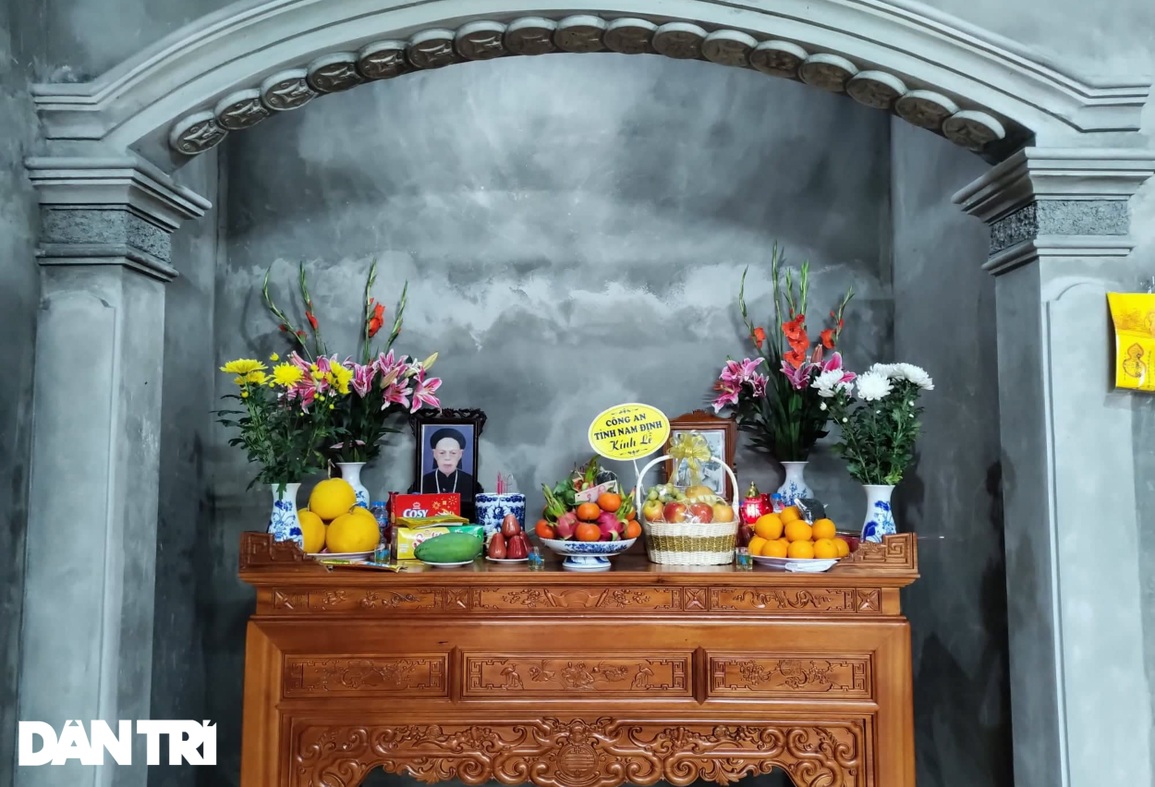 Người phụ nữ côi cút trong nhà thờ liệt sĩ nhận Nhà tình nghĩa dịp cuối năm - 3