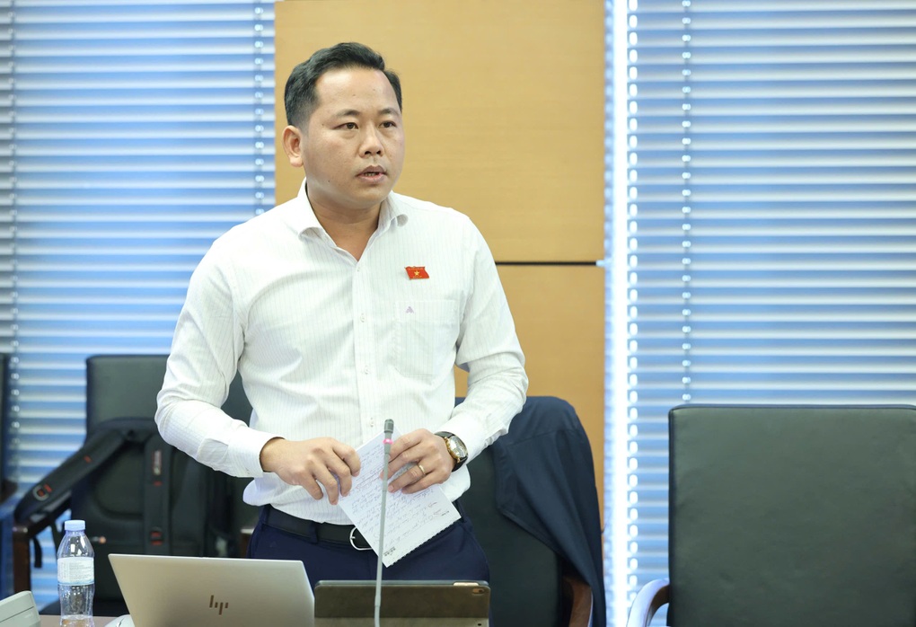 11.000 trạm y tế sẽ gánh việc như trung tâm tuyến huyện, nhân lực ở đâu? - 1 11.000 trạm y tế sẽ gánh việc như trung tâm tuyến huyện, nhân lực ở đâu? - 1