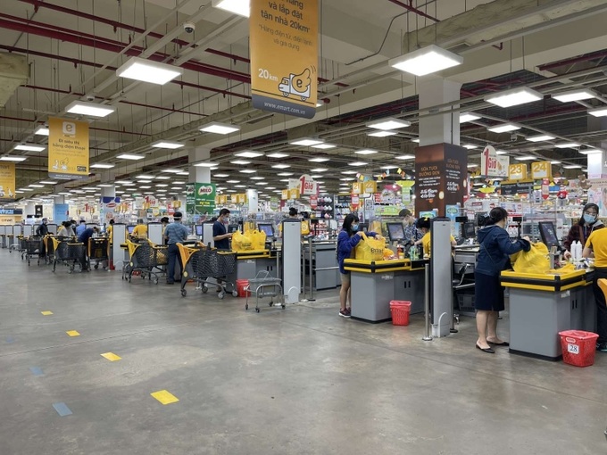 Emart Hàn Quốc và THACO đã ký kết thỏa thuận để chuyển nhượng 100% vốn và nhượng quyền độc quyền để THACO tiếp quản hoạt động kinh doanh Emart tại thị trường Việt Nam
