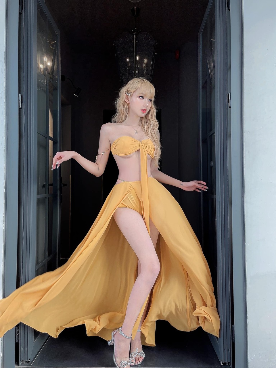 Hot girl tuần qua: Chi Pu giản dị lạ thường, Mym Trần vẫn gợi cảm hết cỡ - 1 Hot girl tuần qua: Chi Pu giản dị lạ thường, Mym Trần vẫn gợi cảm hết cỡ - 1
