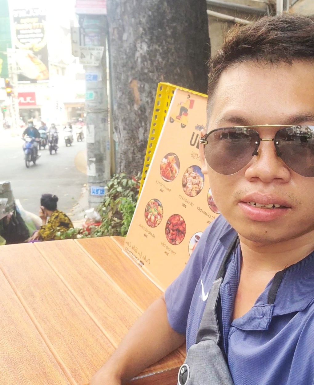Xe cơm bán dạo của đầu bếp từ Hàn Quốc từng 4 lần khởi nghiệp bất thành - 5 Xe cơm bán dạo của đầu bếp từ Hàn Quốc từng 4 lần khởi nghiệp bất thành - 5