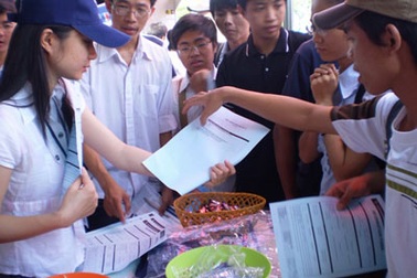 Hơn 1.200 người kiếm được việc làm đầu năm