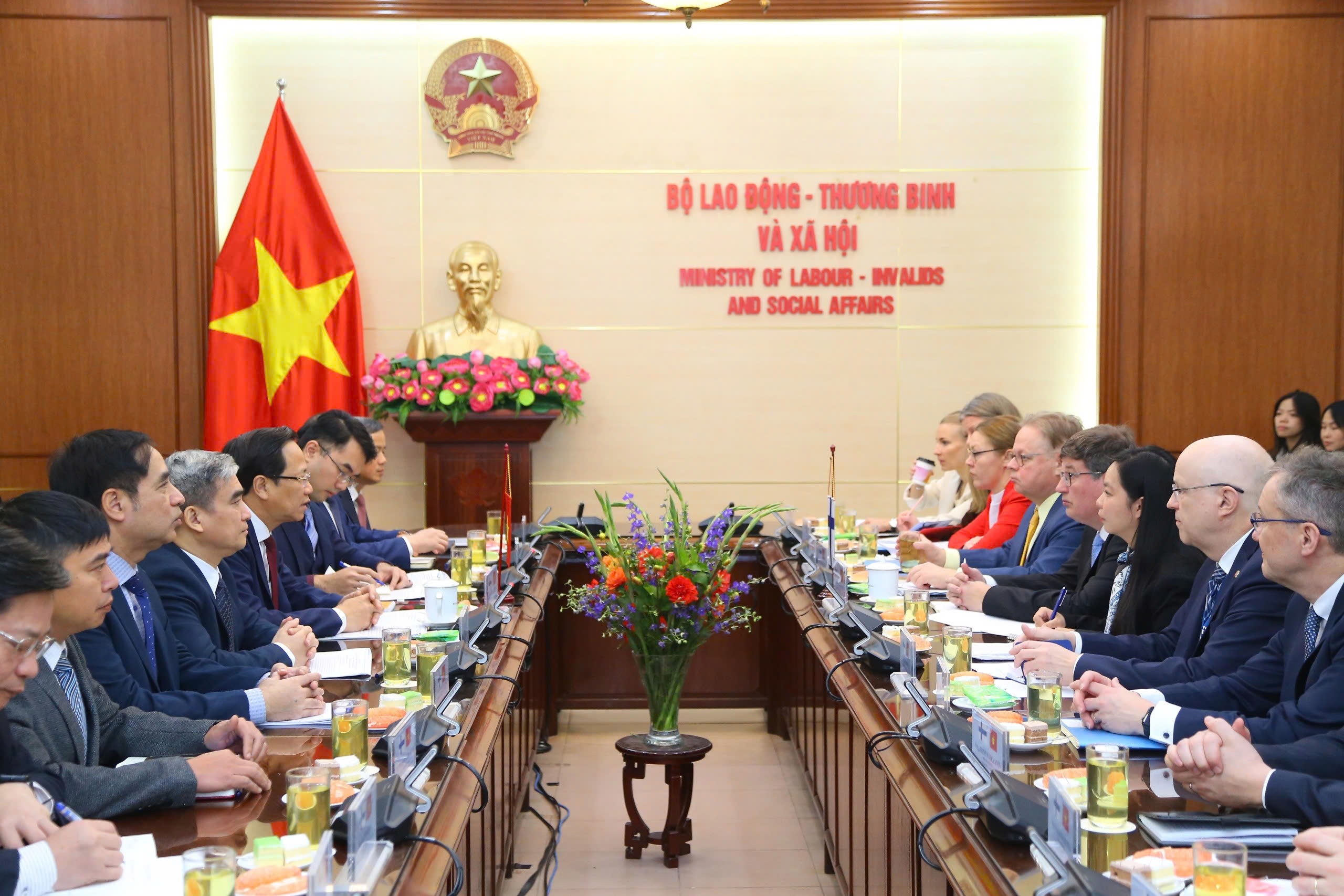 Οι Βιετναμέζοι εργαζόμενοι σβήνουν τη δίψα για ανθρώπινο δυναμικό στις ανεπτυγμένες χώρες - 1 Lao động Việt giải cơn khát nhân lực của các nước phát triển - 1