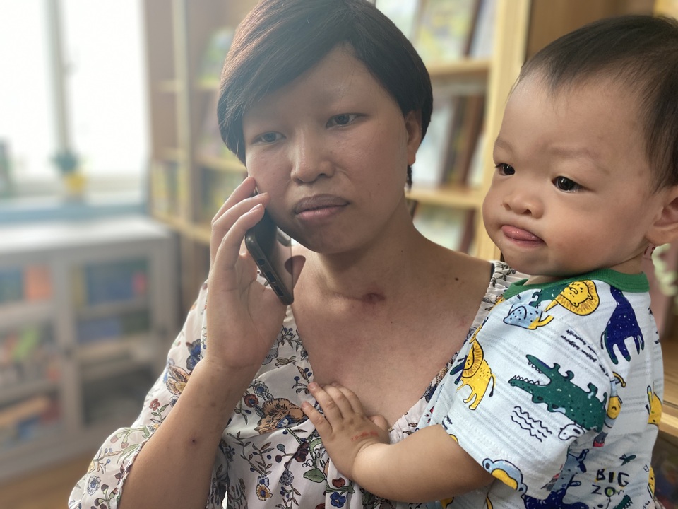 Một năm bên con của người mẹ ung thư giai đoạn cuối sau ca mổ ngồi lấy thai - 1 Một năm bên con của người mẹ ung thư giai đoạn cuối sau ca mổ ngồi lấy thai - 1