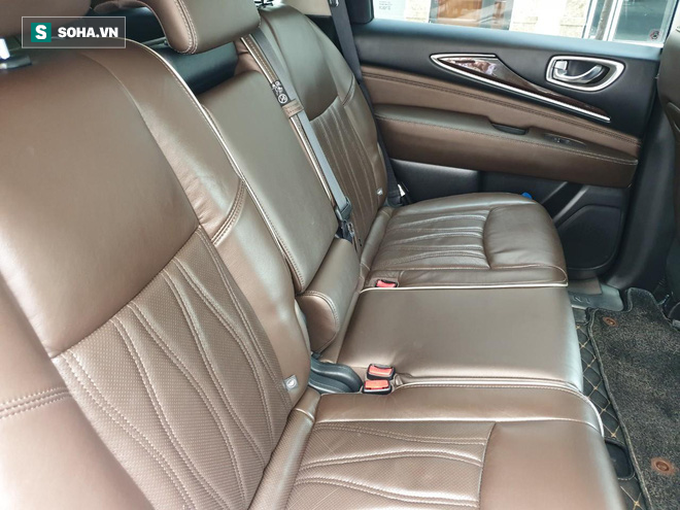 Mới chạy 50.000km, xe Infiniti QX60 2017 được rao bán giá lỗ 1 tỷ so với xe cùng đời - Ảnh 3. Mới chạy 50.000km, xe Infiniti QX60 2017 được rao bán giá lỗ 1 tỷ so với xe cùng đời - Ảnh 3.