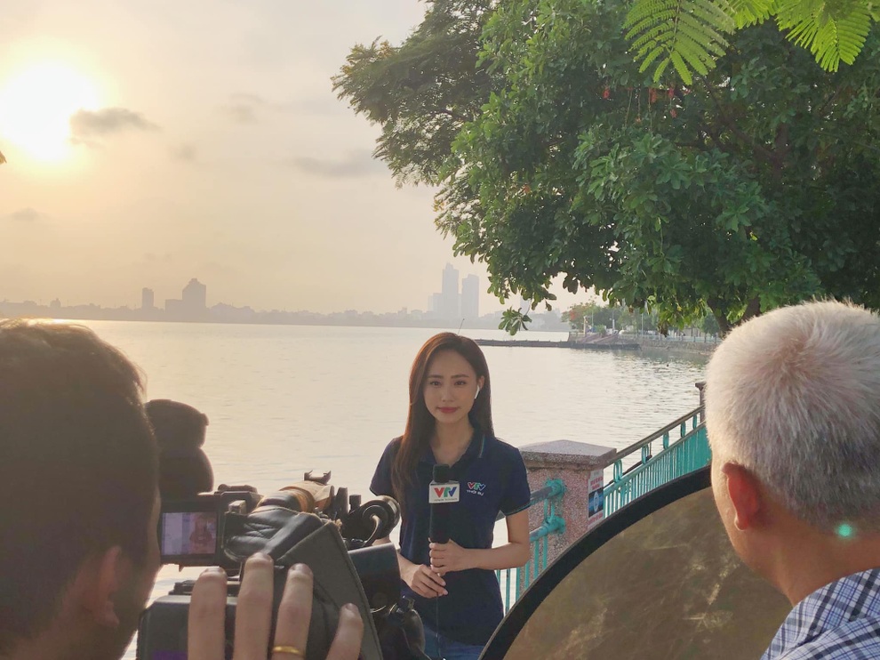 BTV Xuân Anh và 3 từ nói về người làm báo lăn xả, chuyên nghiệp, sáng tạo - 3 BTV Xuân Anh và 3 từ nói về người làm báo lăn xả, chuyên nghiệp, sáng tạo - 3
