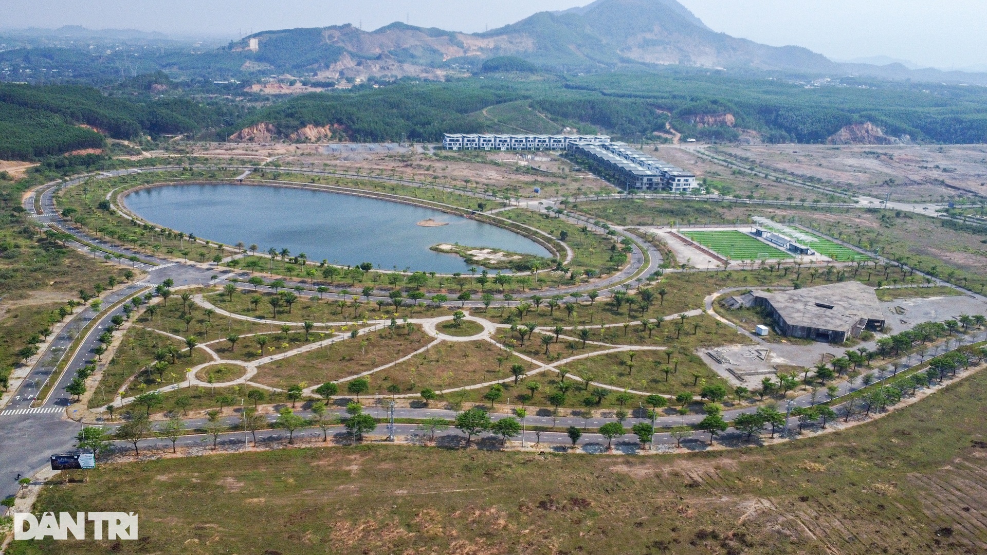 Thung lũng Silicon Đà Nẵng thành nơi chăn bò - 1 Thung lũng Silicon Đà Nẵng thành nơi chăn bò - 1