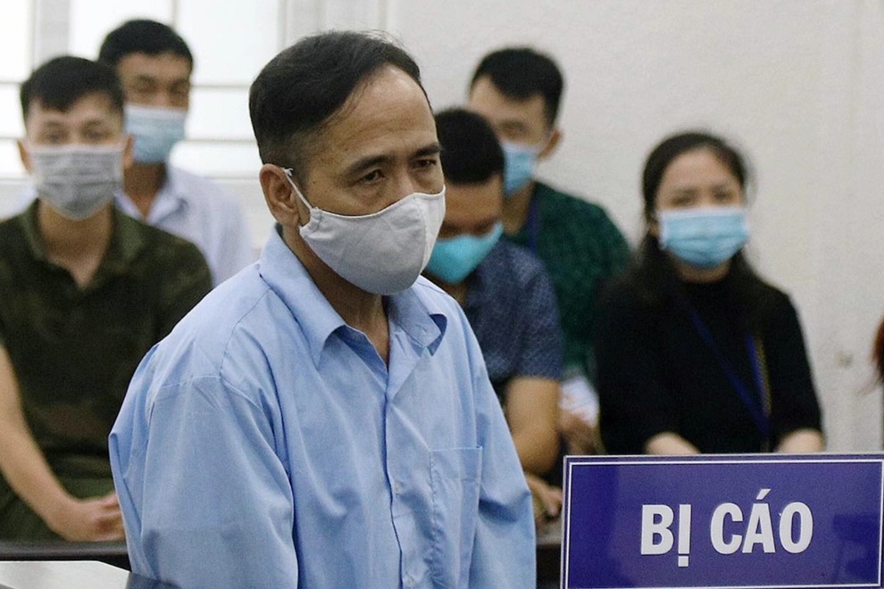 Cựu Phó Chủ tịch phường ở Hà Nội lĩnh án vì… bán trộm nhà của người khác - 1 Cựu Phó Chủ tịch phường ở Hà Nội lĩnh án vì… bán trộm nhà của người khác - 1