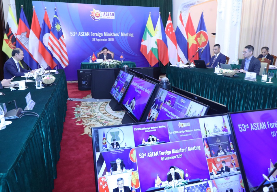 ASEAN kêu gọi duy trì hòa bình ổn định tại Biển Đông - 2 ASEAN kêu gọi duy trì hòa bình ổn định tại Biển Đông - 2