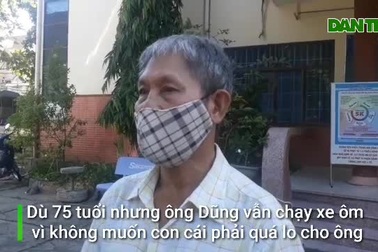 Cảm động xe ôm 75 tuổi ở Bình Định trích 200 nghìn đồng góp Quỹ vắc-xin