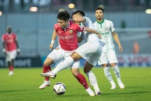 Chơi hơn người, HL Hà Tĩnh vẫn bị Bình Định cầm hòa ở phút bù giờ