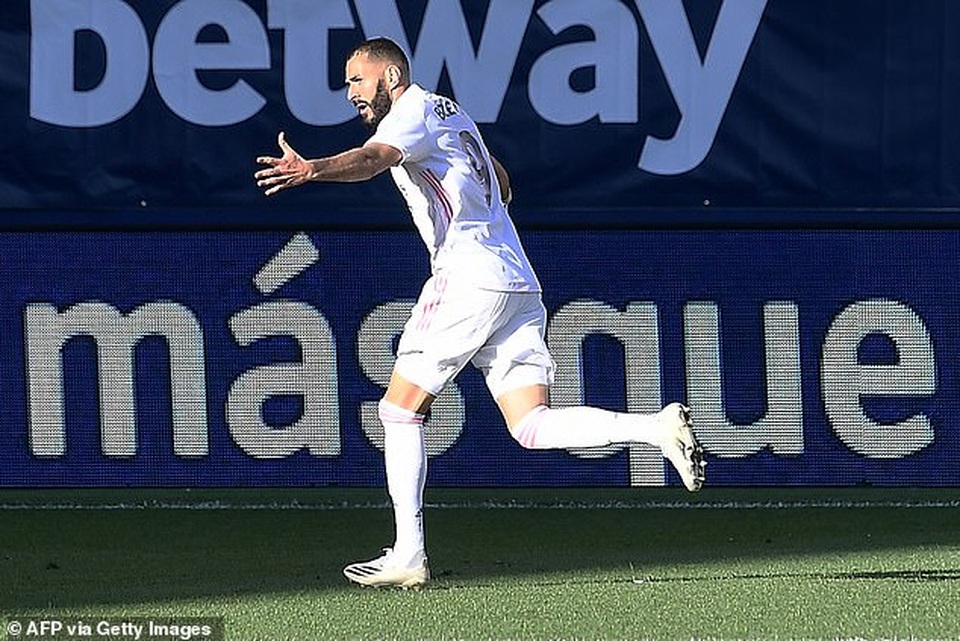 Real Madrid thắng trận thứ ba liên tiếp ở La Liga - 4 Real Madrid thắng trận thứ ba liên tiếp ở La Liga - 4