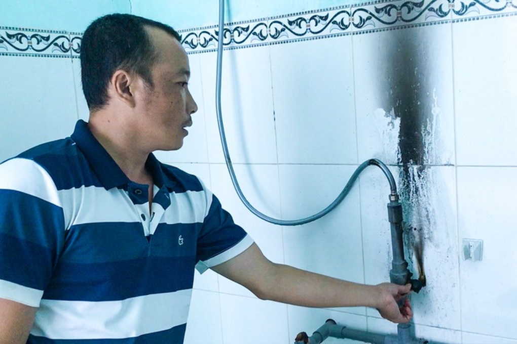 Vụ tự châm lửa đốt rồi tung tin đồ đạc tự cháy: 1 hành vi 2 tội danh? - 1