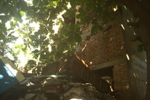 Trường học bỏ hoang 20 năm, chính quyền bất lực?