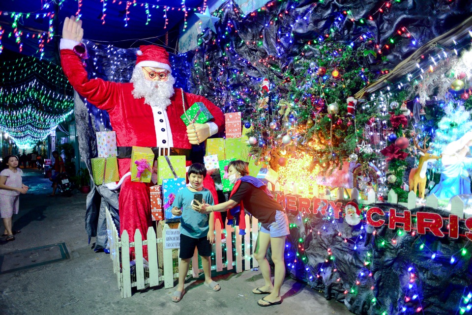 Xóm đạo Sài Gòn.jpg Xóm đạo Sài Gòn.jpg