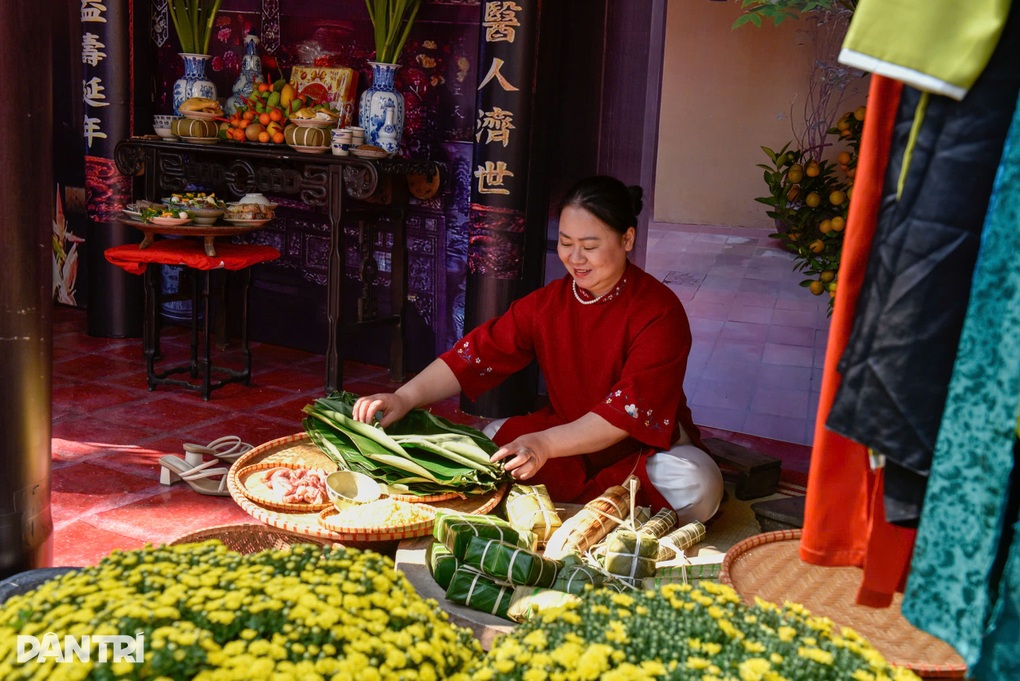 Mang Tết vào viện giúp bệnh nhân bớt nỗi lo bệnh tật - 3 Mang Tết vào viện giúp bệnh nhân bớt nỗi lo bệnh tật - 3