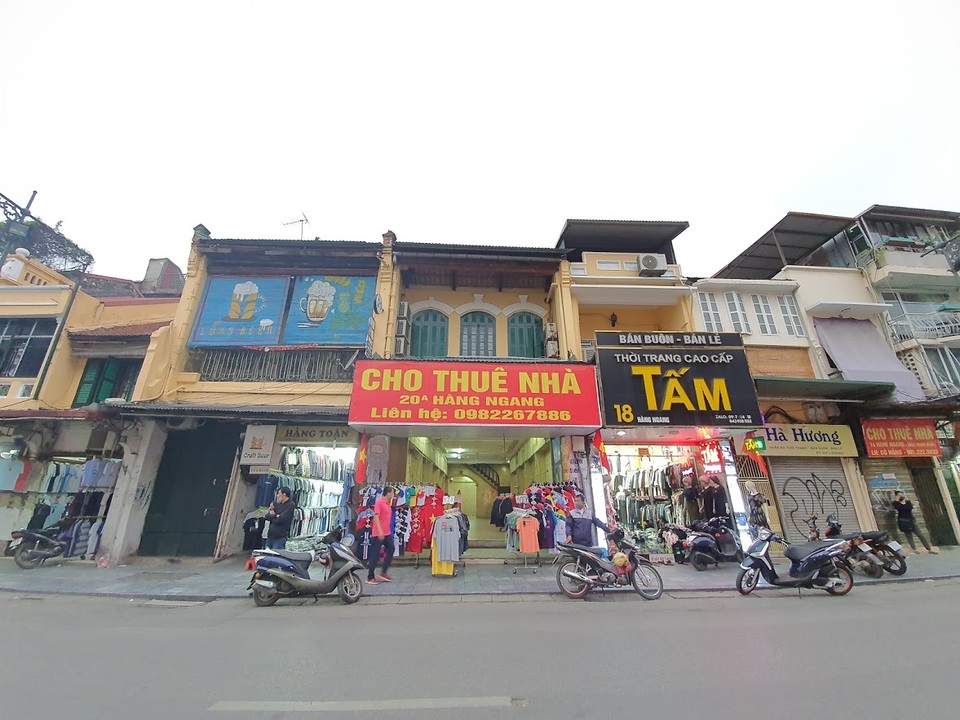 Bị trả mặt bằng hàng loạt, chủ nhà đất vàng phố cổ tung đủ chiêu câu kéo - 3 Bị trả mặt bằng hàng loạt, chủ nhà đất vàng phố cổ tung đủ chiêu câu kéo - 3